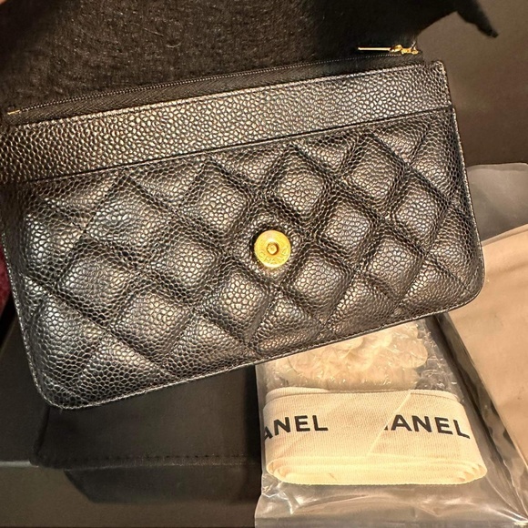Chanel wallet on Chain - Picture 3 of 12